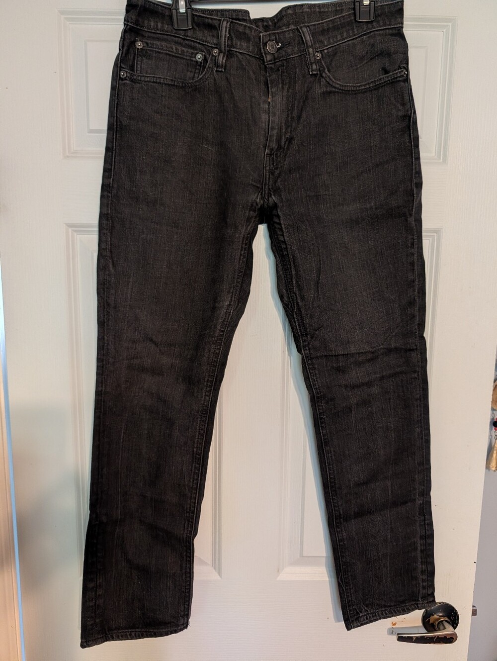 Levi's Black Straight Jeans - Classic Dark Wash